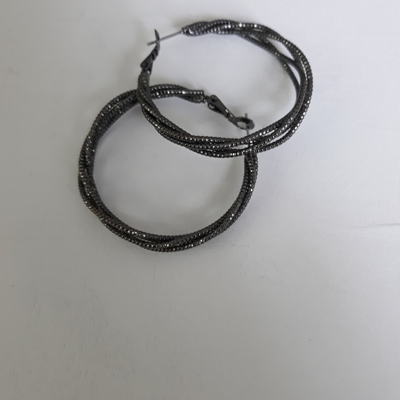 ❤ 3X12 EARRINGS - Picture 6 of 8